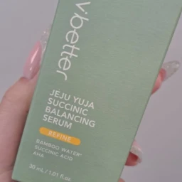 VV Better Ser echilibrant pentru față Jeju Yuja Succinic Balancing Serum, 30 ml